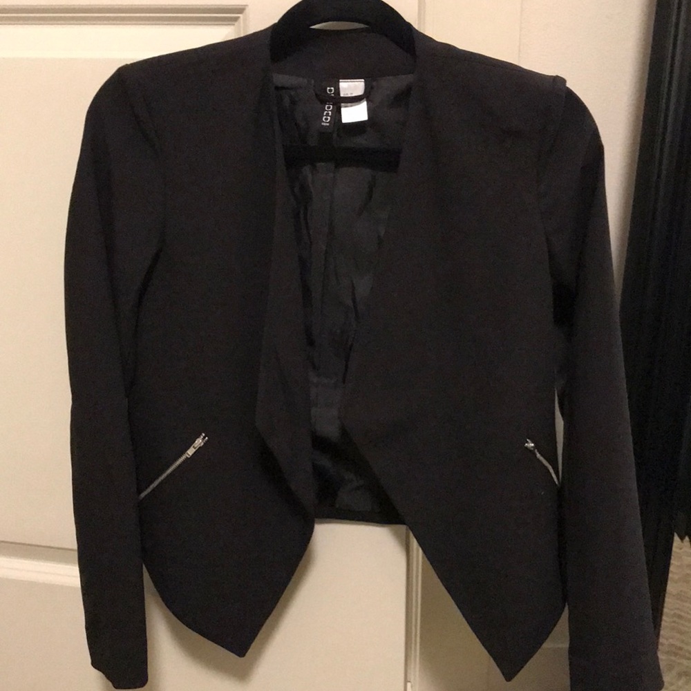 ⭐️Cropped Blazer⭐️